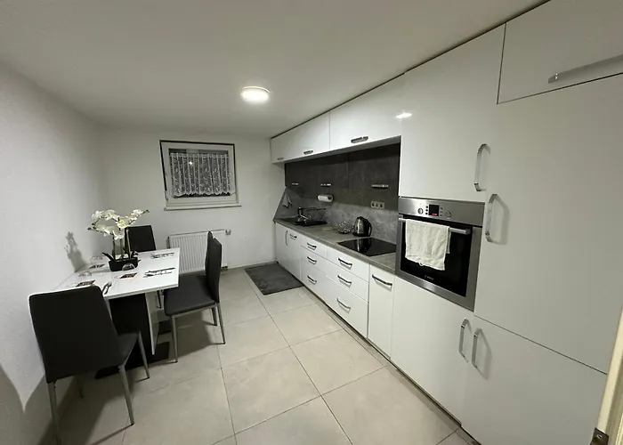 アパート Modernes Wohnen In - Gemuetliches In Top-lage ツットリンゲン