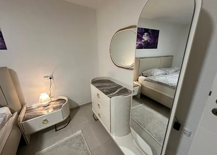 Modernes Wohnen In - Gemuetliches In Top-lage ツットリンゲン